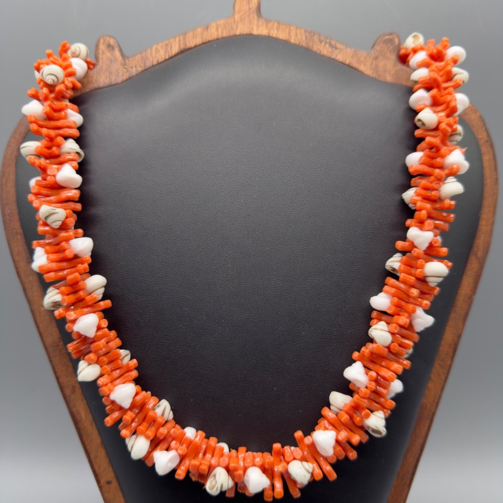 Vintage Western Germany Orange Shell Plastic Strand Necklace Gold Tone 22 40$